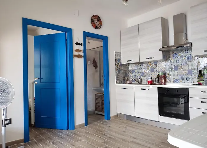 House * 普拉塔莫纳